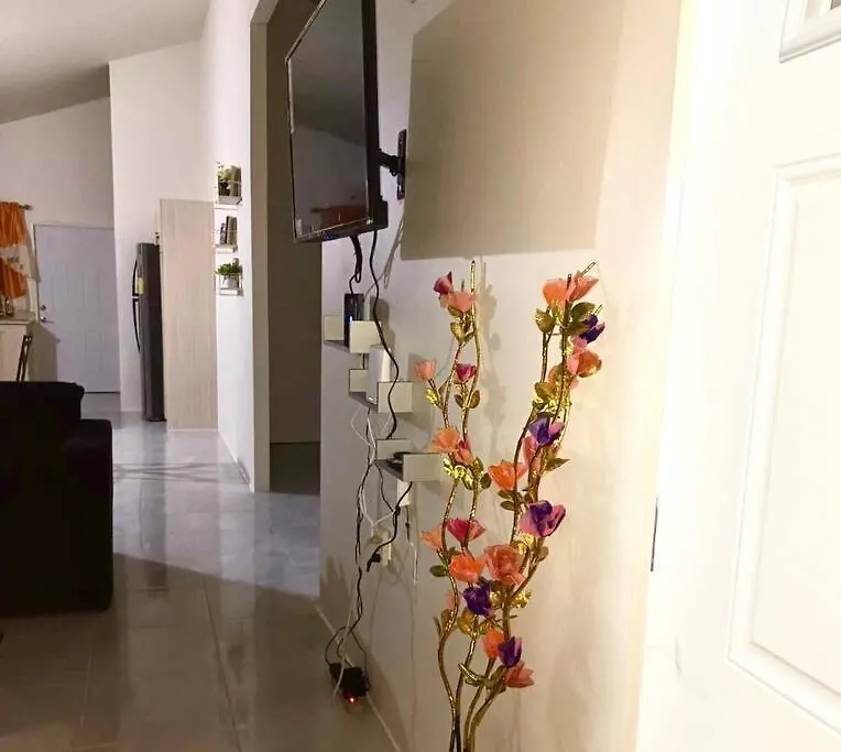 Holiday home Oceanview Maven Villa Discovery Bay